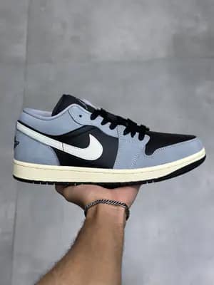 نایک جردن ۱ بدون ساق لایت اسموک گری Nike Jordan 1 Low Light Smoke Grey