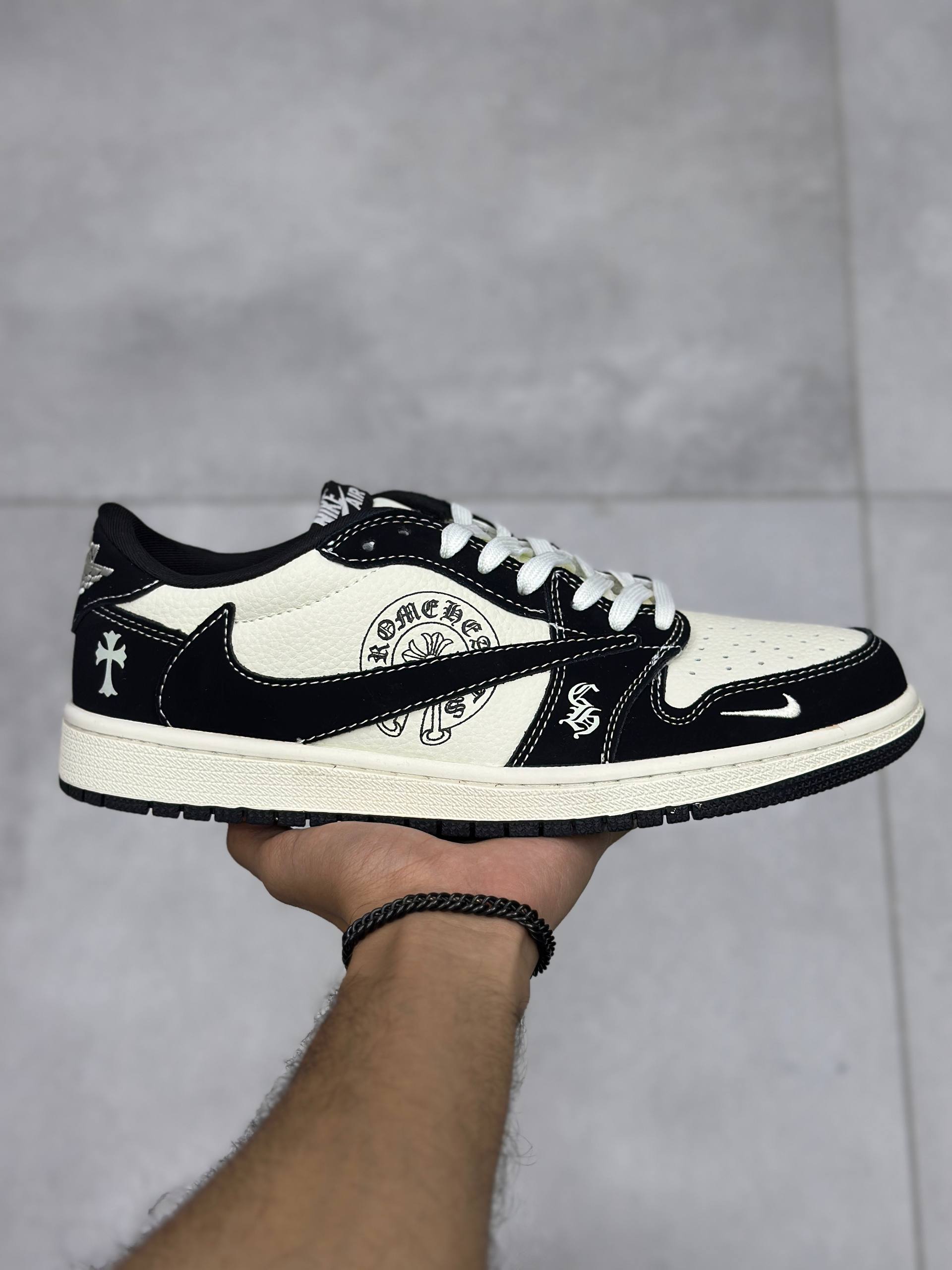 کتونی ترویس اسکات کاکتوس جک کروم هارتس مشکی | Travis Scott Cactus Jack Chrome Hearts